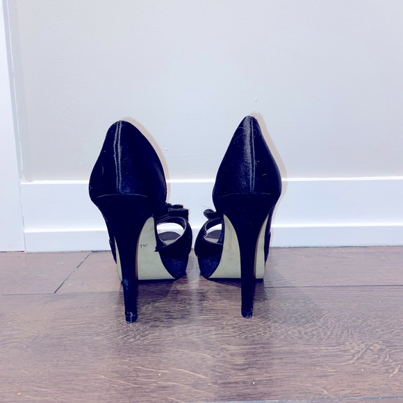 Worn Once - Black Satin Aldo Heels - Size 8 - Picture 3 of 3